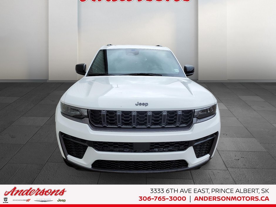 2026 Jeep Grand Cherokee L ALTITUDE 2.0L Turbo / Tons Of Safety And Convenience Tech