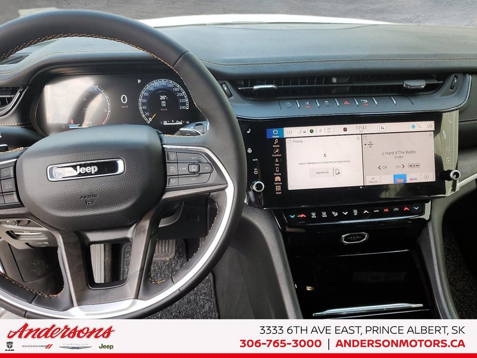 2026 Jeep Grand Cherokee L 85TH ANNIVERSARY Off Road Ready / High Performance Audio / ParkSense