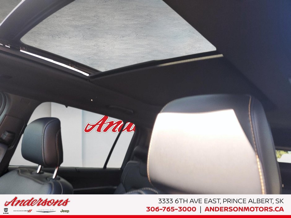 2026 Jeep Grand Cherokee L 85TH ANNIVERSARY Off Road Ready / High Performance Audio / ParkSense