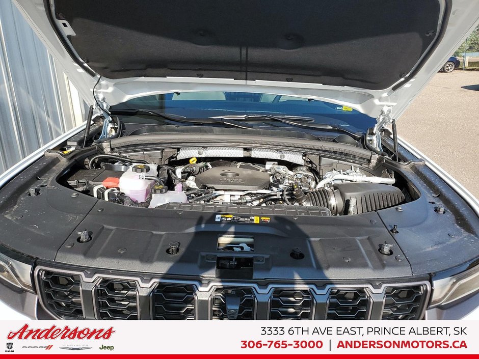 2026 Jeep Grand Cherokee L 85TH ANNIVERSARY Off Road Ready / High Performance Audio / ParkSense