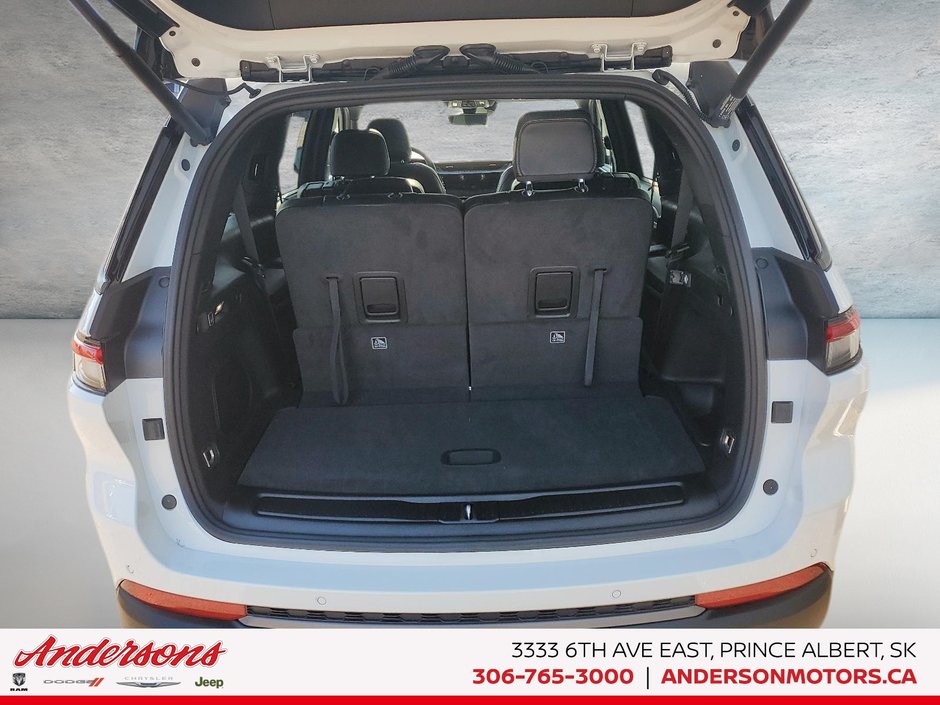 2026 Jeep Grand Cherokee L 85TH ANNIVERSARY Off Road Ready / High Performance Audio / ParkSense