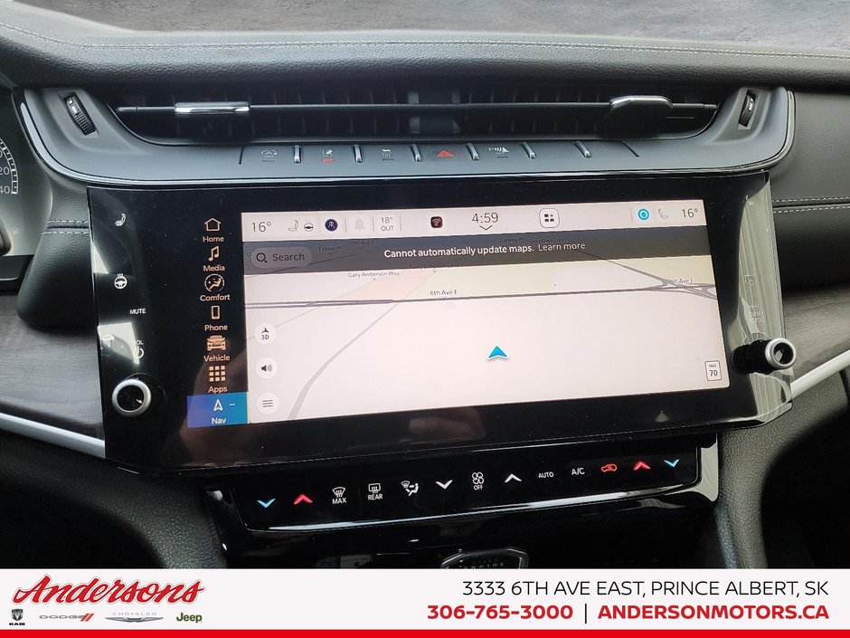2026 Jeep Grand Cherokee L ALTITUDE Three Rows / Wireless Charging / ParkSense