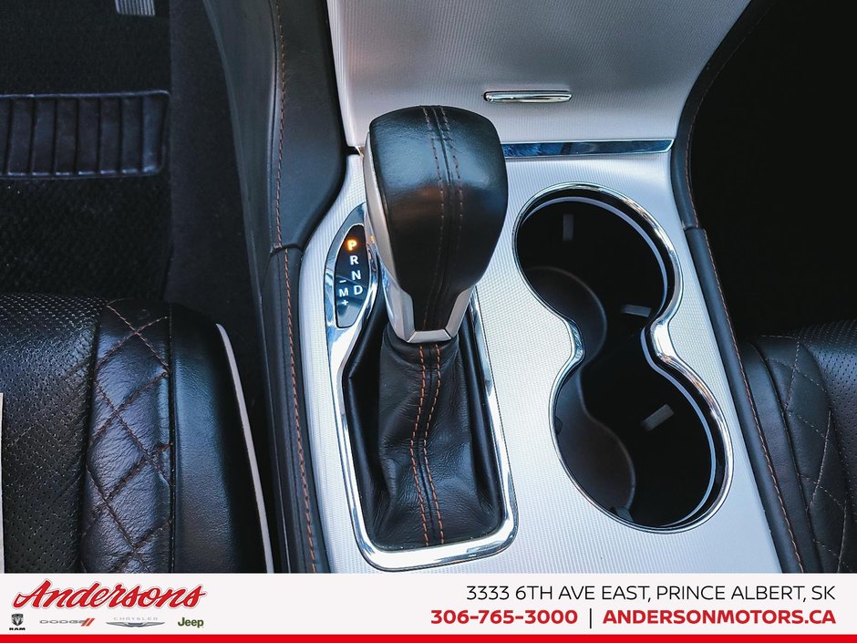 2020 Jeep Grand Cherokee Summit Laguna Leather / 20-In. Platinum Wheels / Adaptive Cruise Control