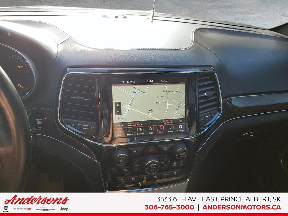 2020 Jeep Grand Cherokee Summit Laguna Leather / 20-In. Platinum Wheels / Adaptive Cruise Control