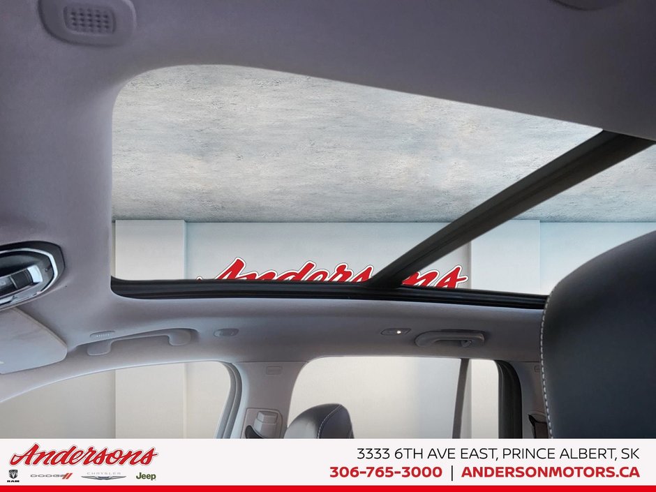 2024 Jeep Grand Cherokee Limited 3.6L Pentastar V6 / Black Appearance Package / Panoramic Sunroof