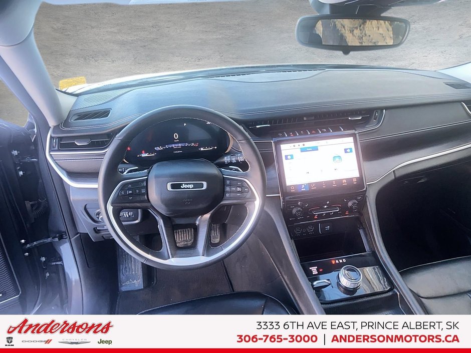 2024 Jeep Grand Cherokee Limited 3.6L Pentastar V6 / Black Appearance Package / Panoramic Sunroof