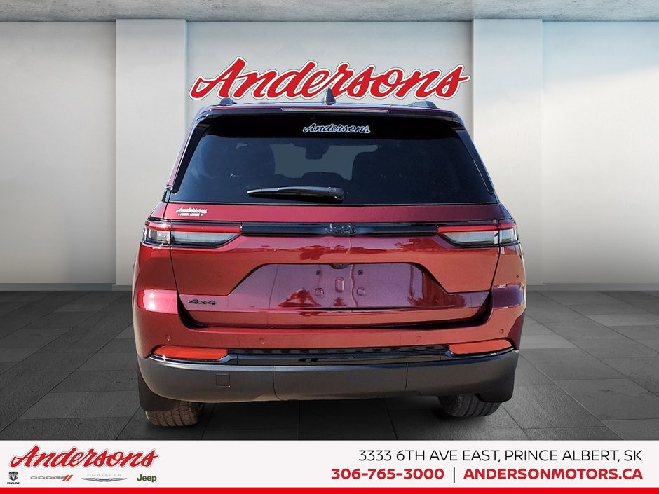2025 Jeep Grand Cherokee LAREDO ALTITUDE
