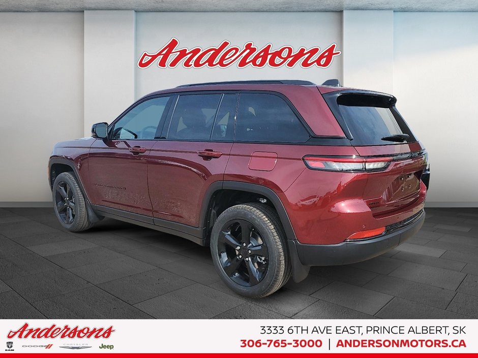 2025 Jeep Grand Cherokee LAREDO ALTITUDE