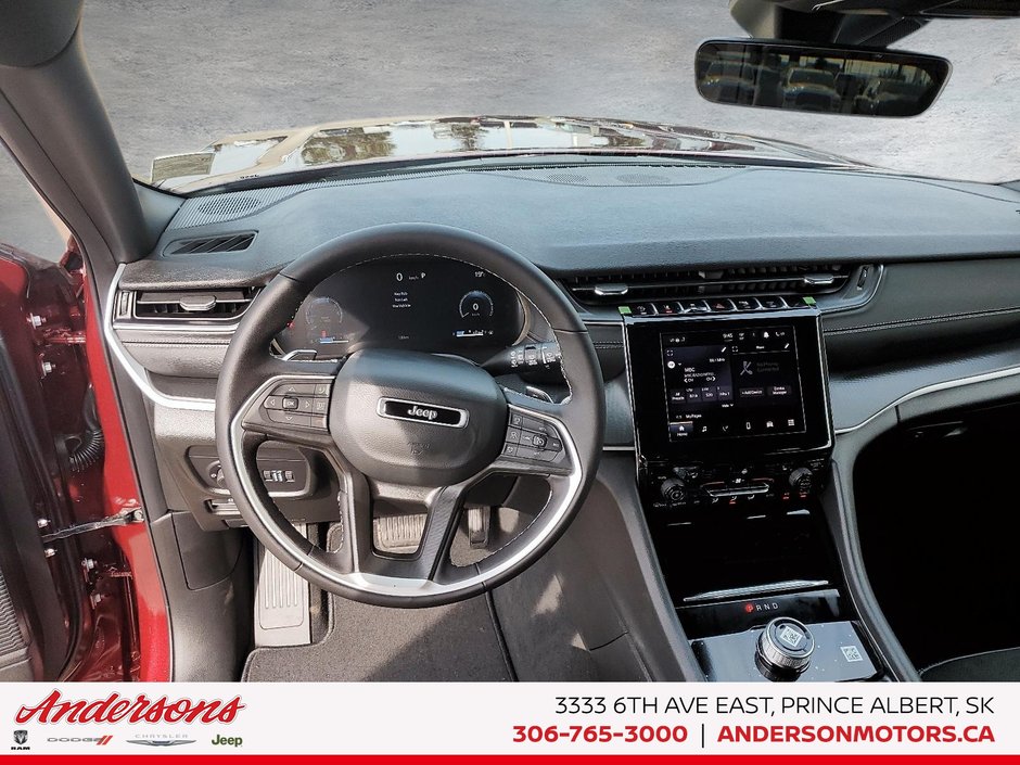 2025 Jeep Grand Cherokee LAREDO ALTITUDE