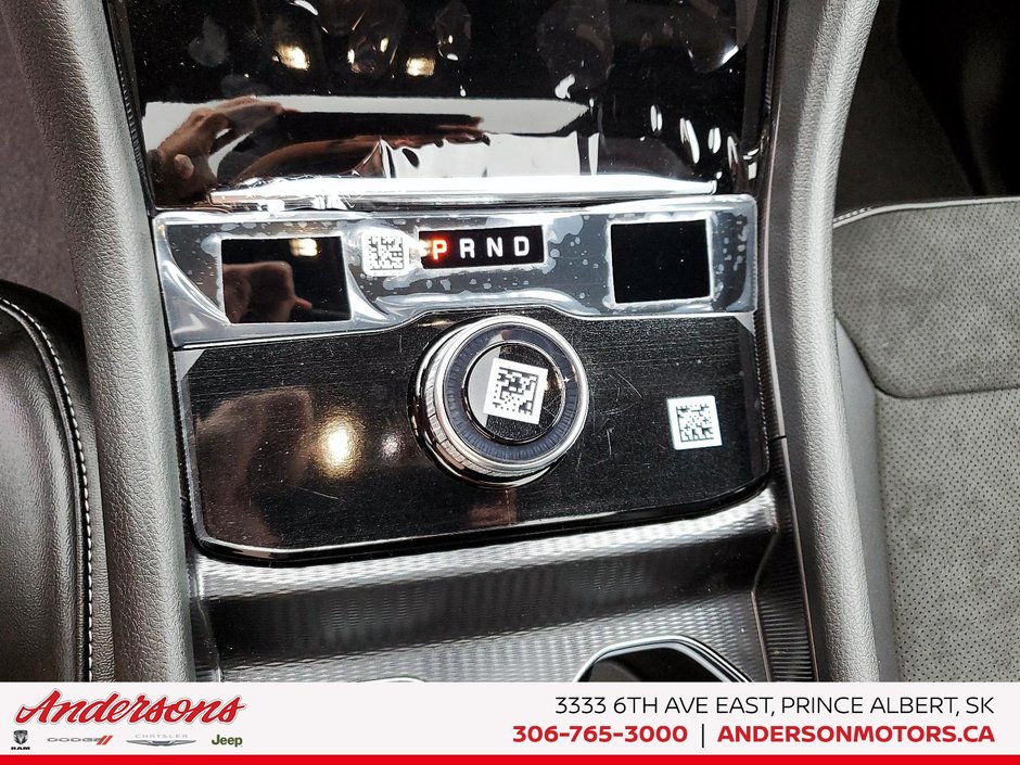 2025 Jeep Grand Cherokee LAREDO ALTITUDE Altitude Package / Trailer Tow / Power Sunroof