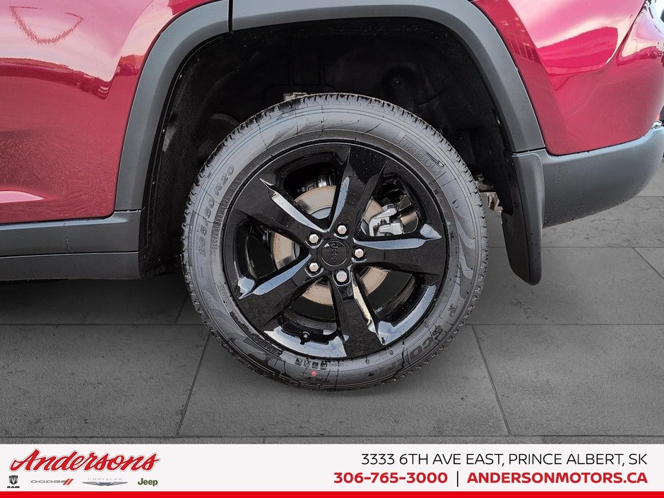 2025 Jeep Grand Cherokee LIMITED Luxury Tech Group / Black Appearance Pkg / Panoramic Sunroof