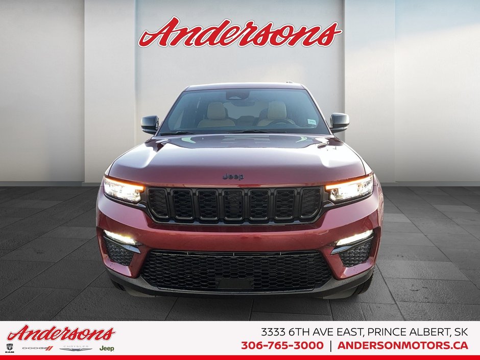 2025 Jeep Grand Cherokee LIMITED Black Appearance / Panoramic Sunroof / Heated Seats