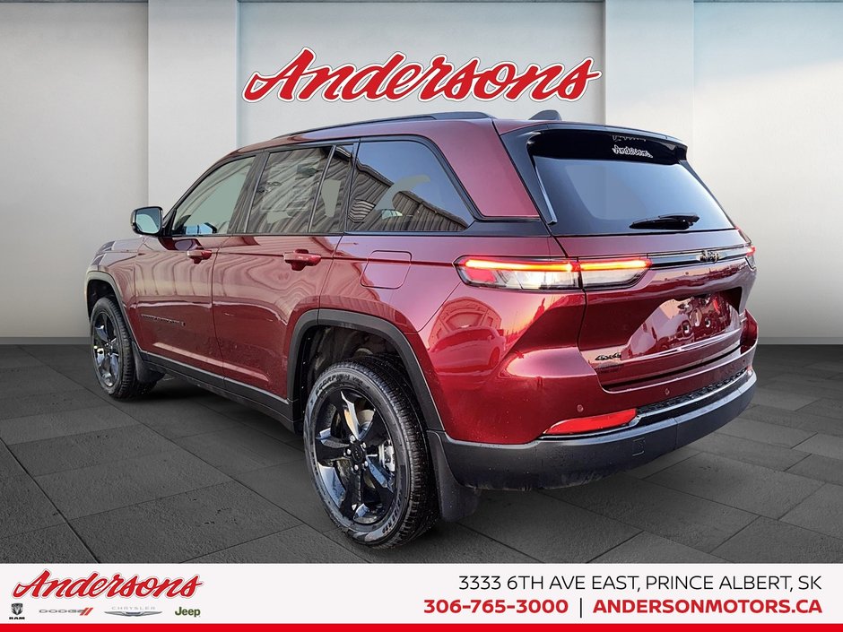 2025 Jeep Grand Cherokee LIMITED Black Appearance / Panoramic Sunroof / Heated Seats