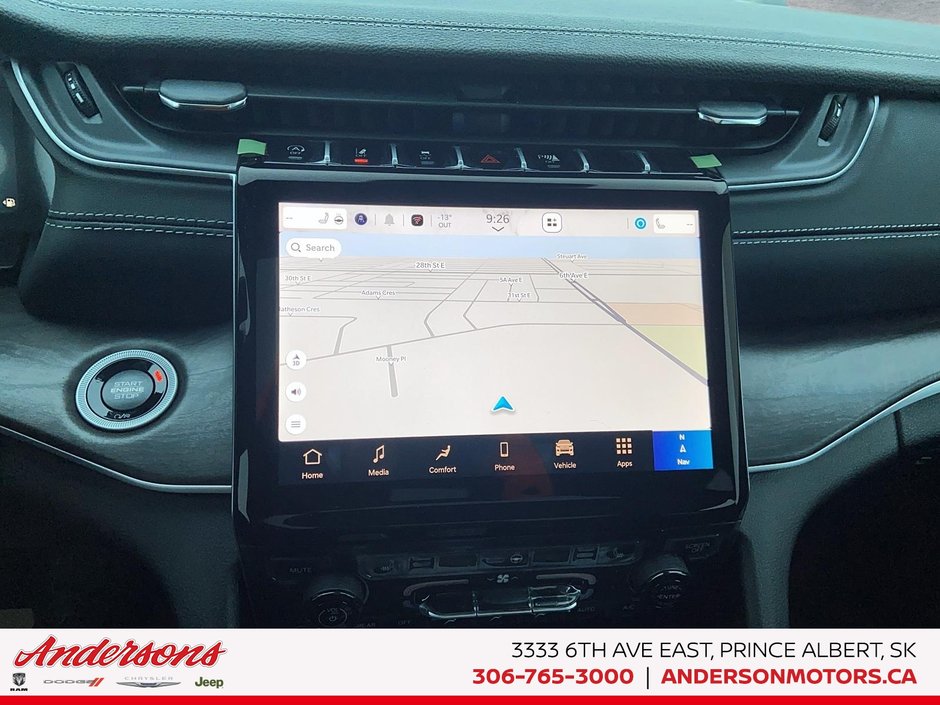 2025 Jeep Grand Cherokee LIMITED Black Appearance / Panoramic Sunroof / Trailer Tow