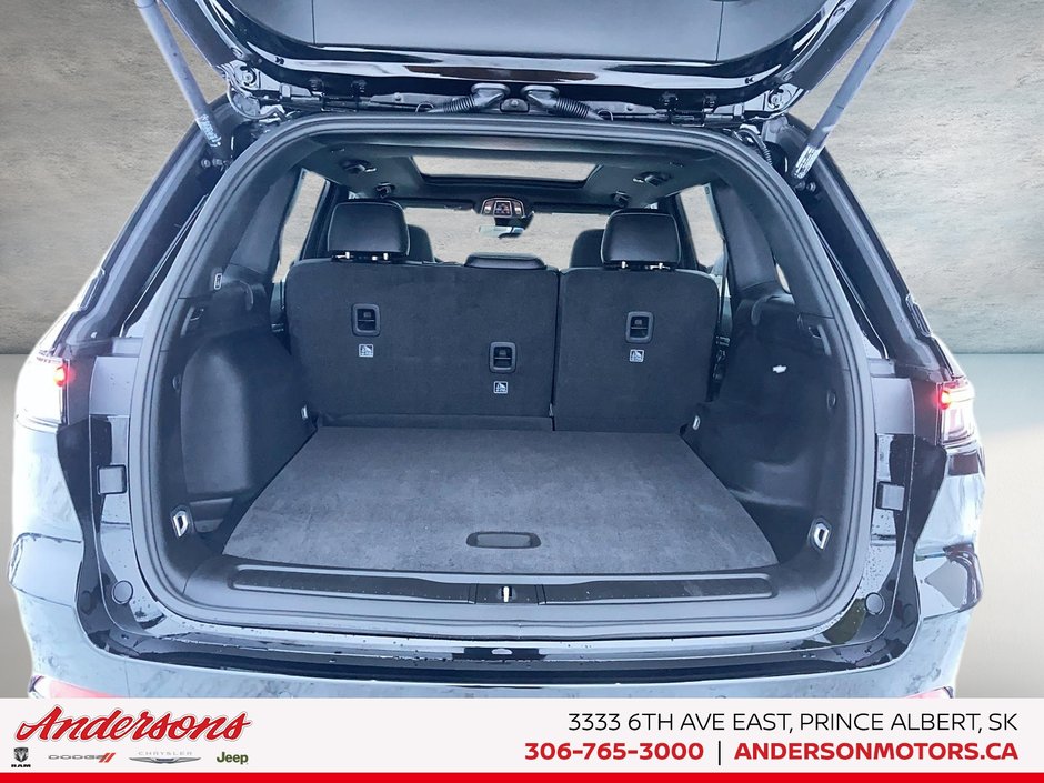 2025 Jeep Grand Cherokee LIMITED Black Appearance / Panoramic Sunroof / Trailer Tow