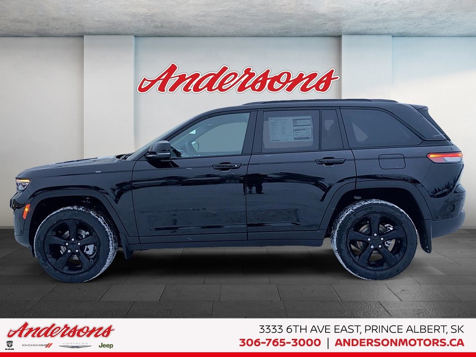 2025 Jeep Grand Cherokee LIMITED Black Appearance / Panoramic Sunroof / Trailer Tow