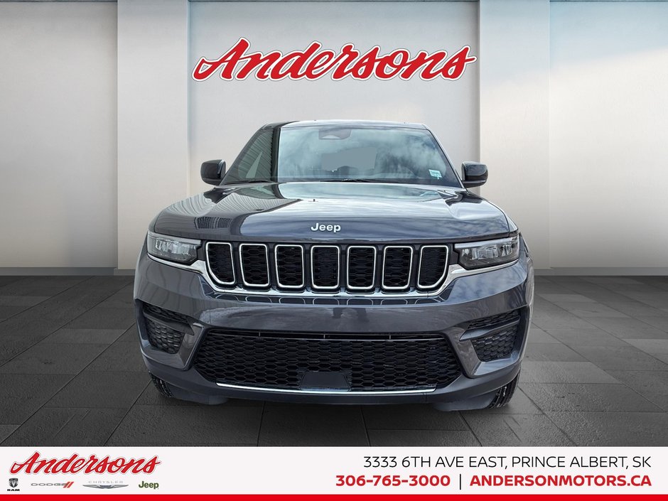 2026 Jeep Grand Cherokee LAREDO X Power Sunroof / Trailer Tow Package