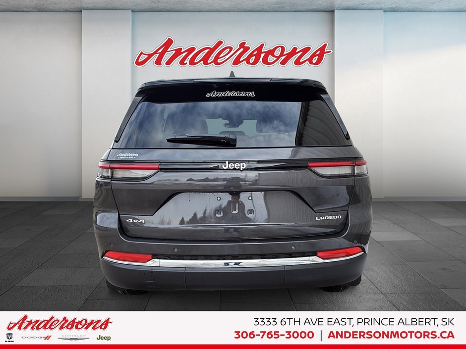 2026 Jeep Grand Cherokee LAREDO X Power Sunroof / Trailer Tow Package