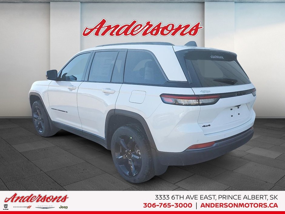 2026 Jeep Grand Cherokee ALTITUDE 2.0L Turbo / 20-inch Gloss Black Wheels / Trailer Tow Package