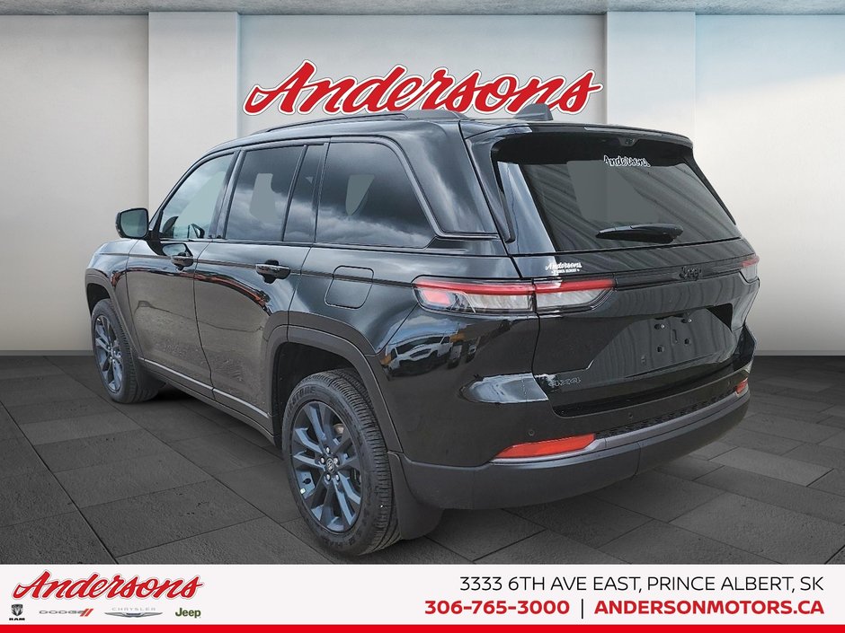 2026 Jeep Grand Cherokee 85TH ANNIVERSARY 2.0L Turbo / Panoramic Sunroof / Tow-Ready