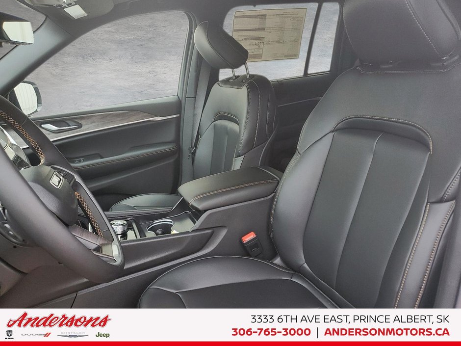 2026 Jeep Grand Cherokee 85TH ANNIVERSARY Off Road Ready / High Performance Audio / ParkSense