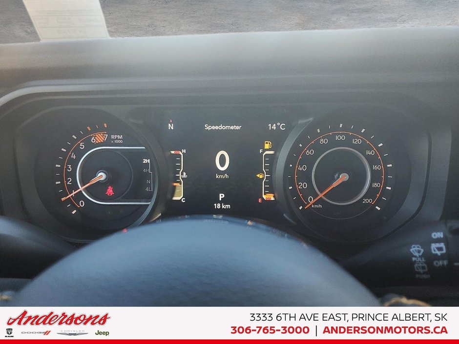 2025 Jeep WRANGLER 4-Door SAHARA Advanced Cruise Control / Power Leather Seats / All-Terrain Tires