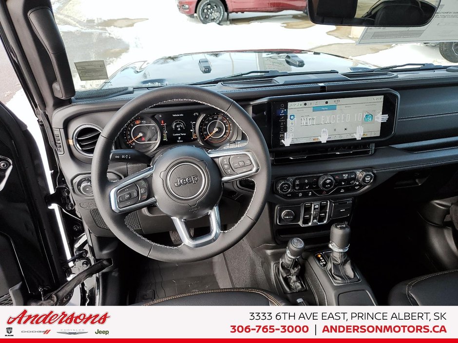 2025 Jeep WRANGLER 4-Door SAHARA Advanced Cruise Control / Power Leather Seats / All-Terrain Tires