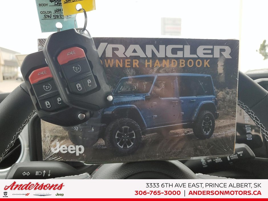2025 Jeep WRANGLER 4-Door SAHARA