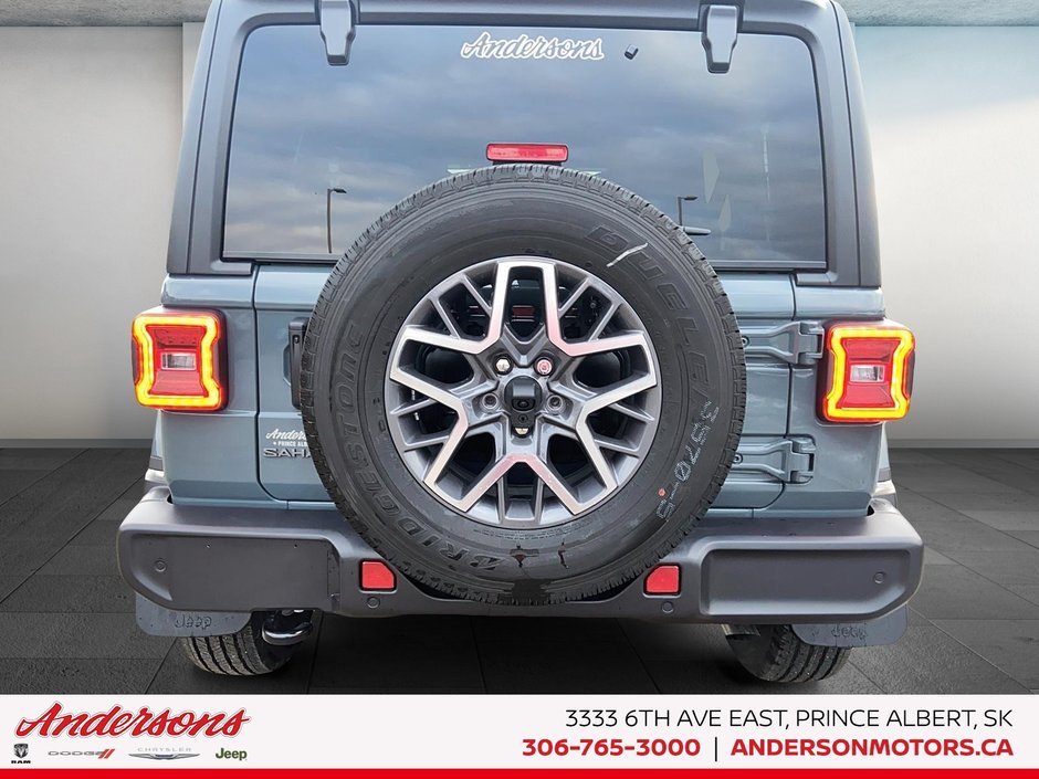 2026 Jeep Wrangler 4-Door SAHARA Heated Seats & Steering / McKinley Seats / Off-Road Camera