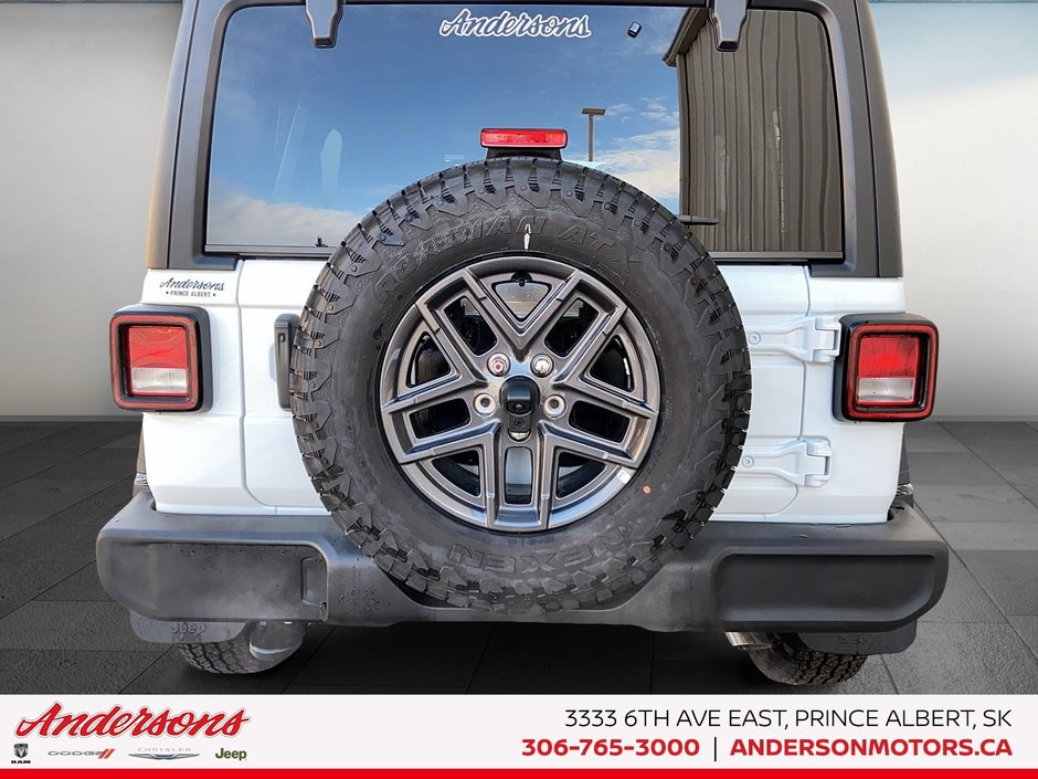 2026 Jeep Wrangler 4-Door SPORT S Advanced Cruise Control / Alpine Audio / Heated Seats & Steering