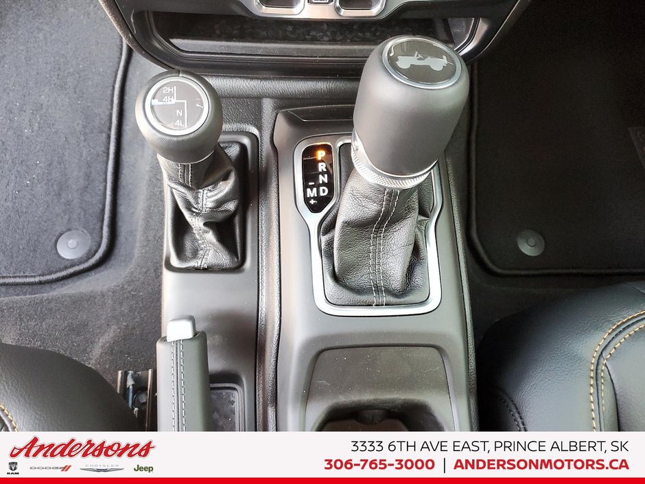 2026 Jeep Wrangler 4-Door SAHARA 3.6L V6 / 12.3-inch NAV / Alpine Audio