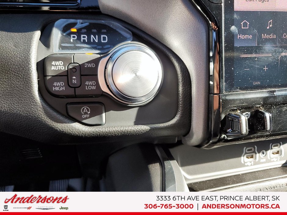 2025 Ram 1500 LARAMIE Night Edition / Heads-Up Display / Sunroof