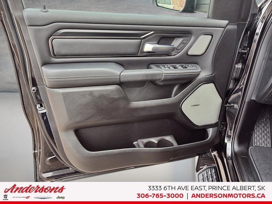 2026 Ram 1500 SPORT 3.0L Hurricane Twin Turbo I6 / Crew Cab / harman/kardon Audio / Ventilated Front Seats