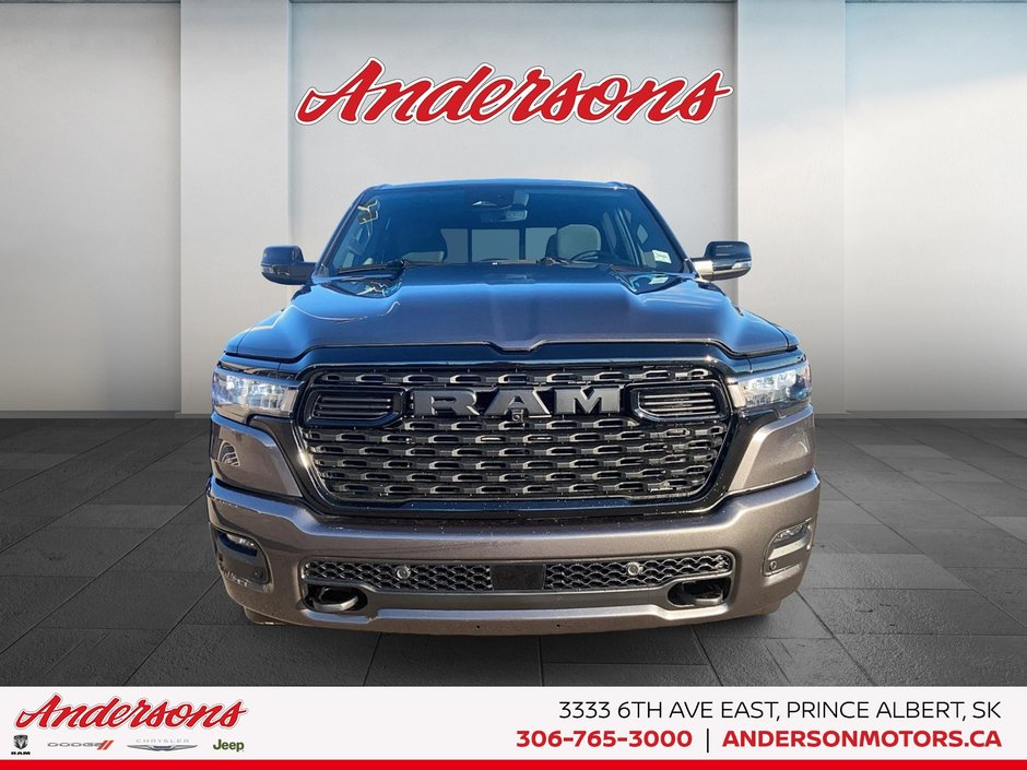 2026 Ram 1500 BIG HORN Hurricane Twin Turbo / Night Edition / 12-inch Touchscreen