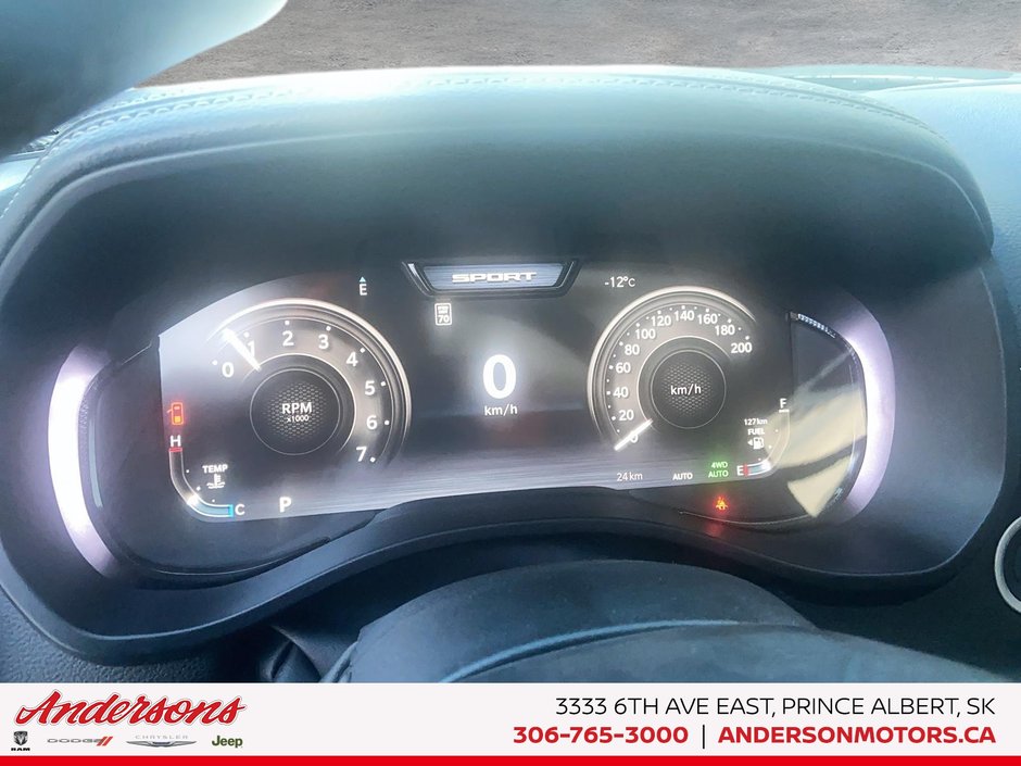 2026 Ram 1500 SPORT 3.0L Hurricane Twin Turbo I6 / Crew Cab / Panoramic Sunroof & Sport Performance Hood