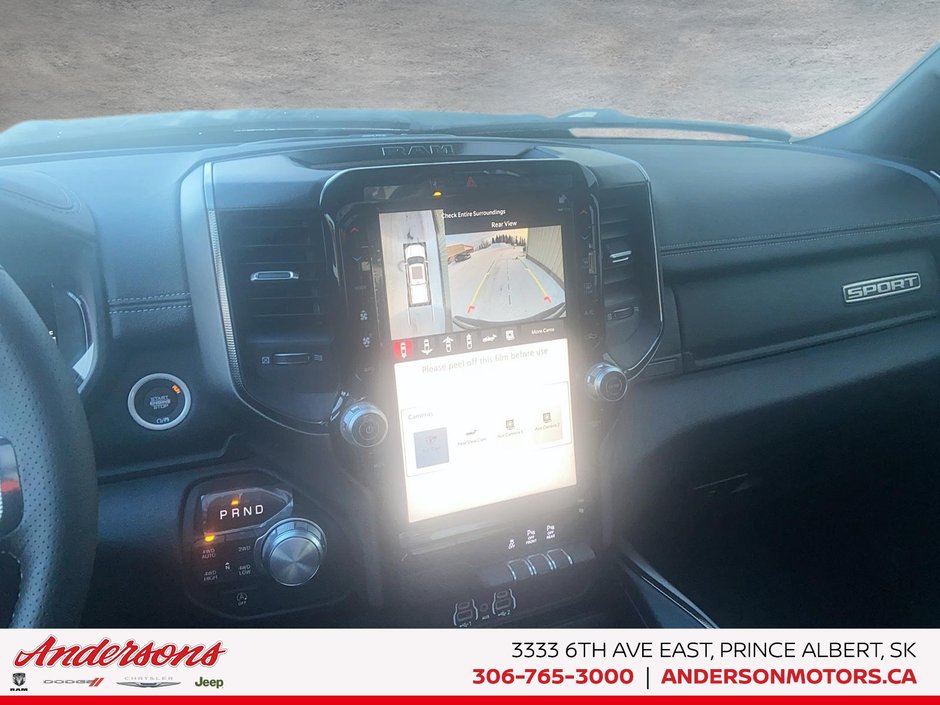 2026 Ram 1500 SPORT 3.0L Hurricane Twin Turbo I6 / Crew Cab / Panoramic Sunroof & Sport Performance Hood