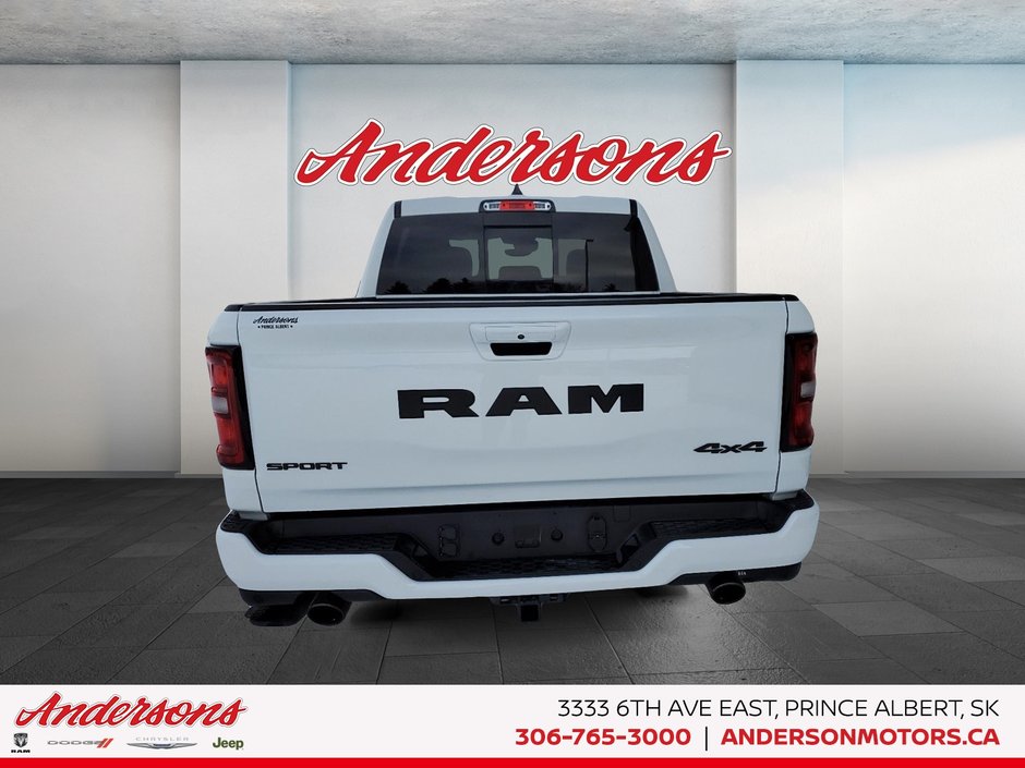 2026 Ram 1500 SPORT 3.0L Hurricane Twin Turbo I6 / Crew Cab / Mopar Side Steps / Panoramic Sunroof