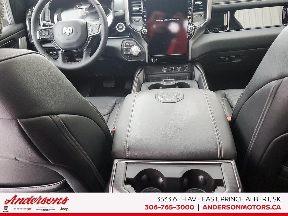 2026 Ram 1500 SPORT 3.0L Hurricane Twin Turbo I6 / Crew Cab / Mopar Side Steps / Panoramic Sunroof