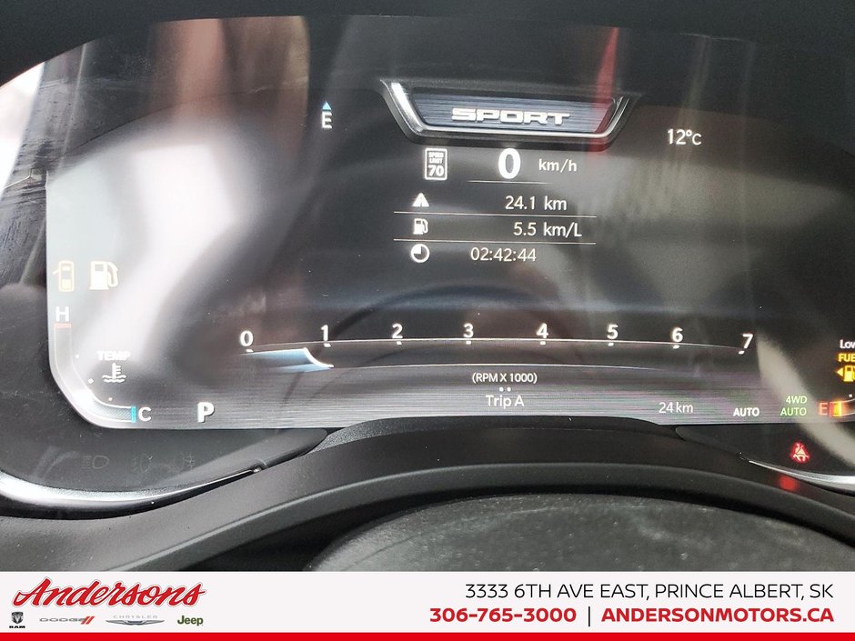 2026 Ram 1500 SPORT 3.0L Hurricane Twin Turbo I6 / Crew Cab / Mopar Side Steps / Panoramic Sunroof