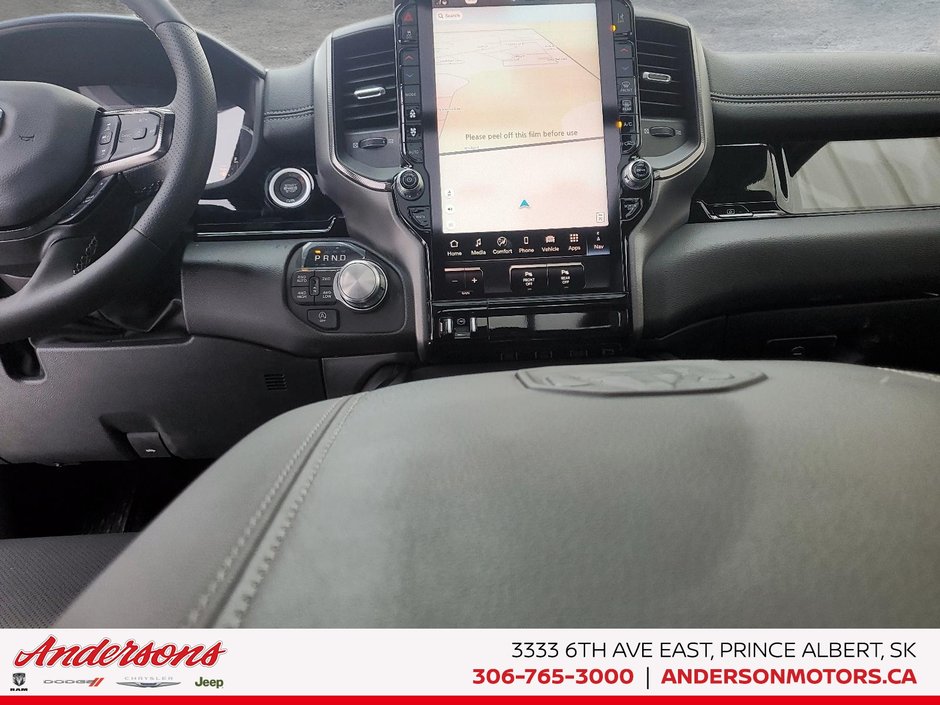 2026 Ram 1500 SPORT 3.0L Hurricane Twin Turbo I6 / Crew Cab / Mopar Side Steps / Panoramic Sunroof