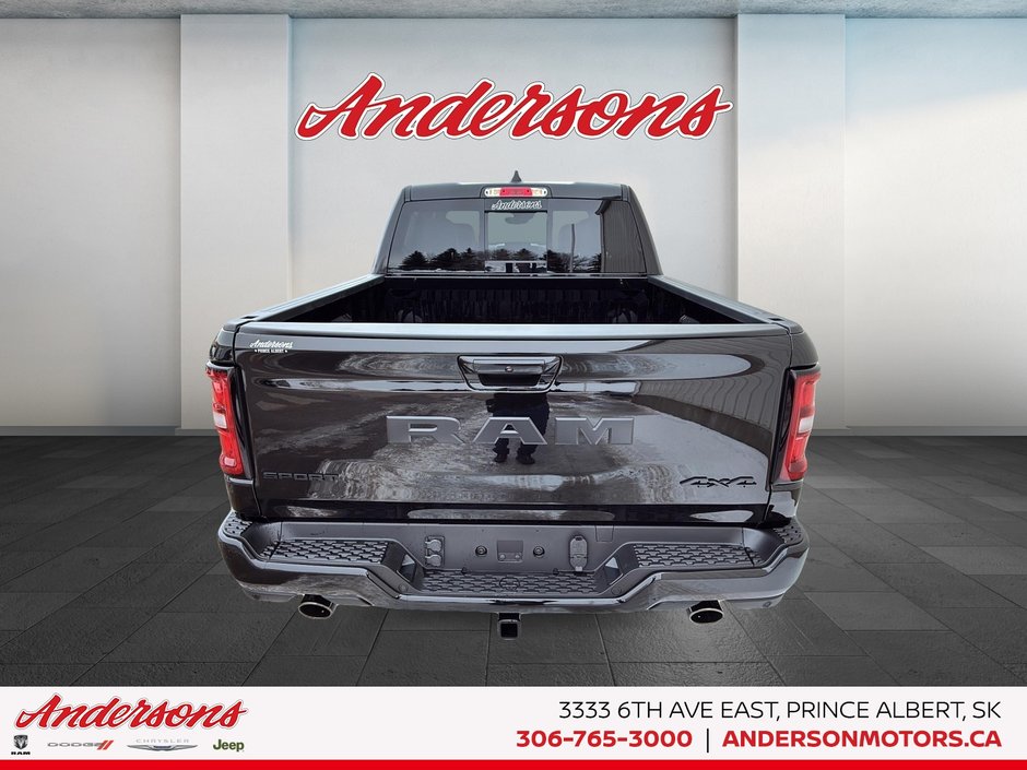 2026 Ram 1500 SPORT 5.7L HEMI V8 / Crew Cab / harman/kardon Premium Audio / Panoramic Sunroof