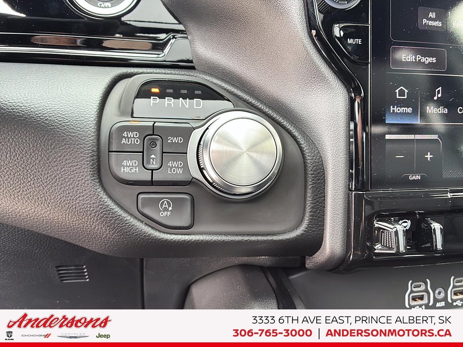 2026 Ram 1500 SPORT 5.7L HEMI V8 / Crew Cab / harman/kardon Premium Audio / Panoramic Sunroof