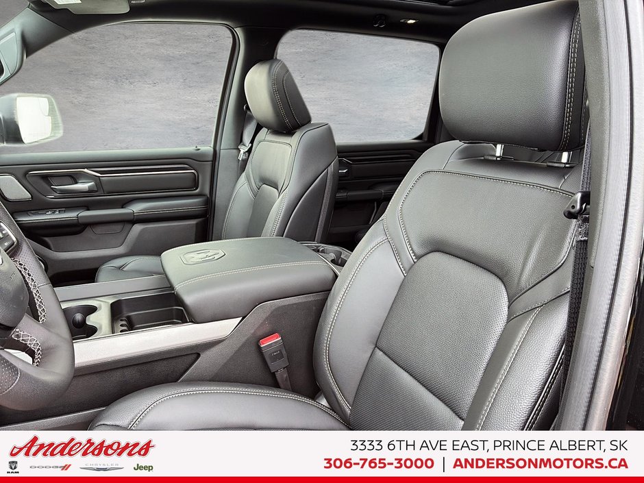 2026 Ram 1500 SPORT 5.7L HEMI V8 / Crew Cab / harman/kardon Premium Audio / Panoramic Sunroof