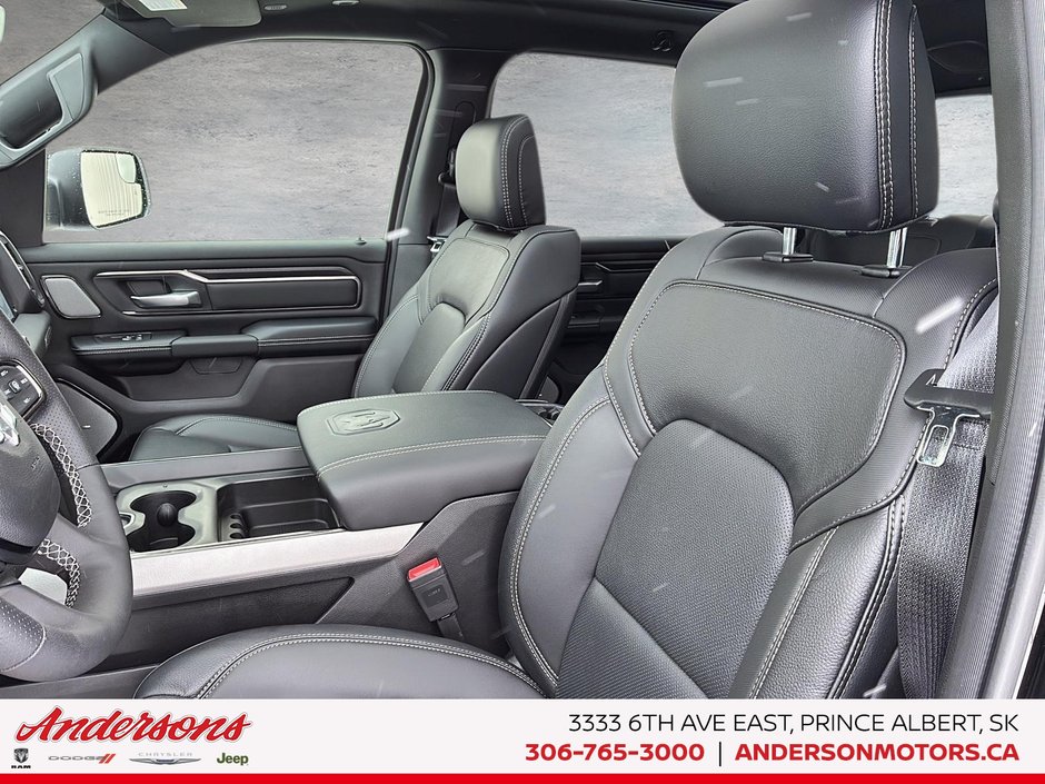 2026 Ram 1500 SPORT 5.7L HEMI V8 / Sport Crew Cab 4x4 / Premium harman/kardon Audio / Dual-Pane Panoramic Sunroof