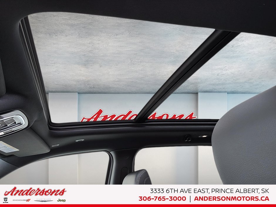2026 Ram 1500 SPORT 5.7L HEMI V8 / Sport Crew Cab 4x4 / Premium harman/kardon Audio / Dual-Pane Panoramic Sunroof