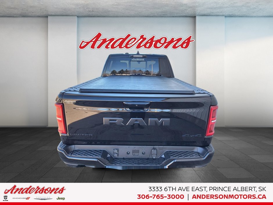 2026 Ram 1500 LIMITED 5.7L HEMI V8 / Crew Cab / Surround View Camera / Panoramic Sunroof