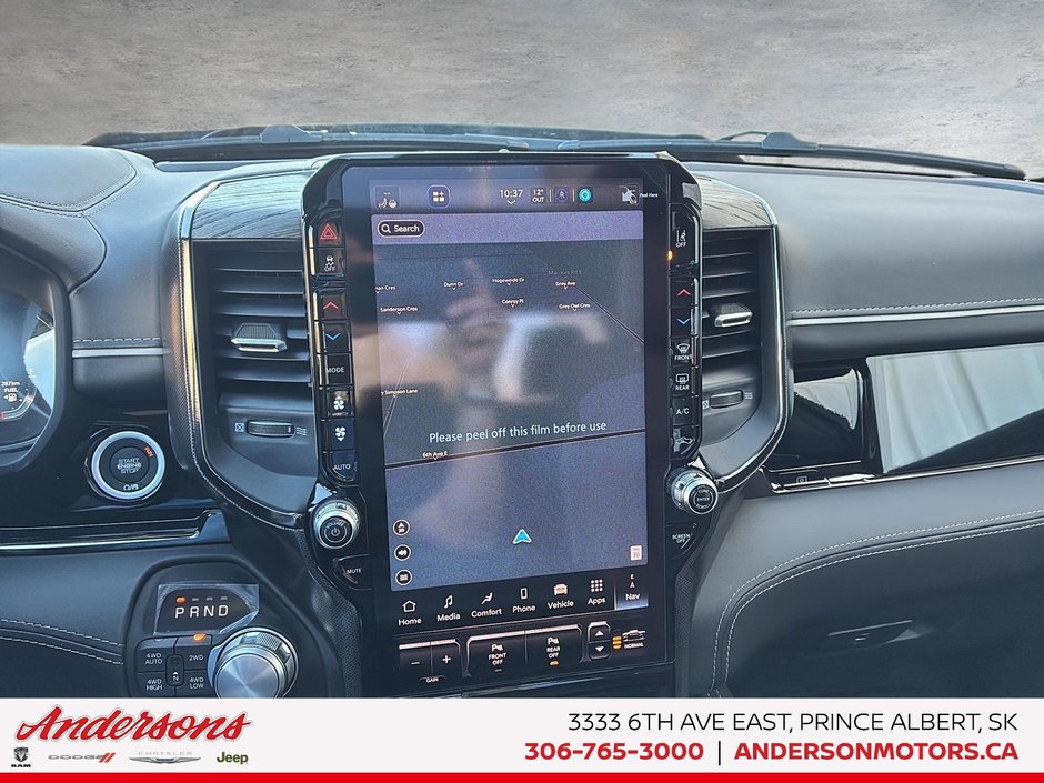 2026 Ram 1500 LIMITED 5.7L HEMI V8 / Crew Cab / Surround View Camera / Panoramic Sunroof