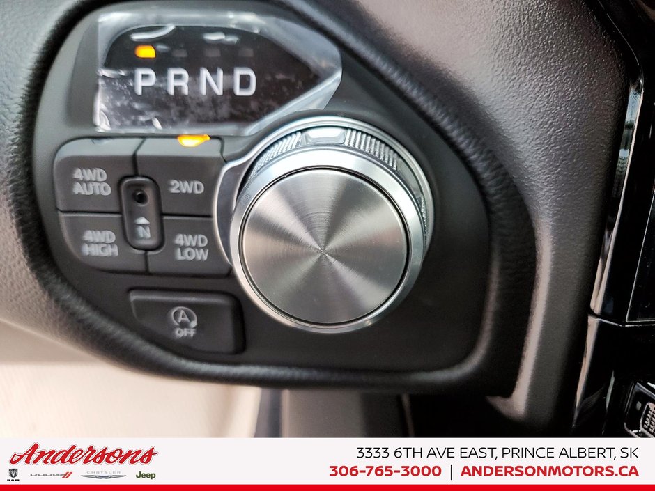 2026 Ram 1500 SPORT 5.7L HEMI V8 / Crew Cab / Ventilated Front Seats / Power Tailgate