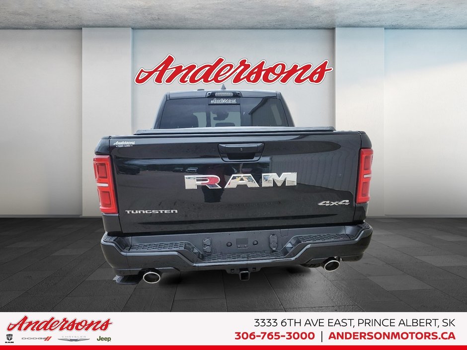 2026 Ram 1500 TUNGSTEN 3.0L Twin Turbo / Crew Cab / Deployable Bed Step