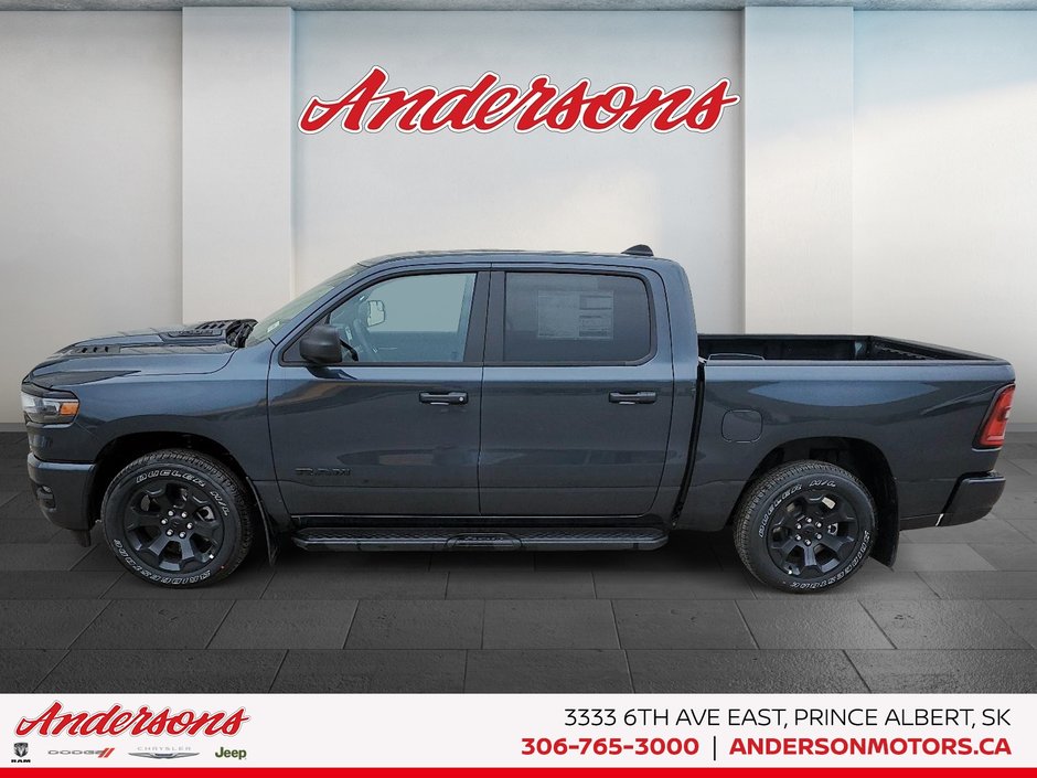 2026 Ram 1500 EXPRESS 3.0L Hurricane / Crew Cab / Black Tubular Sidesteps